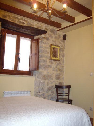 Hotel Rural La Casa Del Montero Espinosa de los Monteros Екстериор снимка